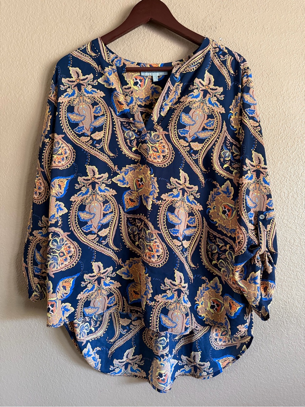 Daniel Rainn Navy Paisley V-Neck Blouse with Gold and Tan Accents Size XL